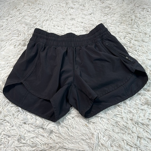 Lululemon Tracker Short V *4" Black - Picture 1 of 6